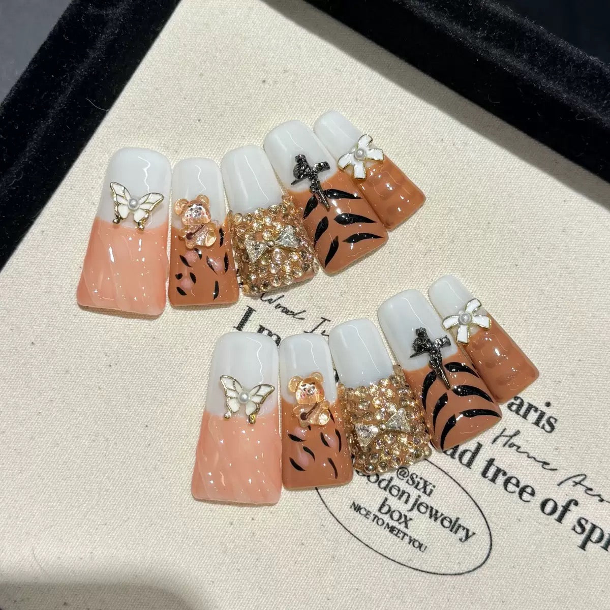 Autumn Picnic French - Duck Shape Handmade Press On Nails