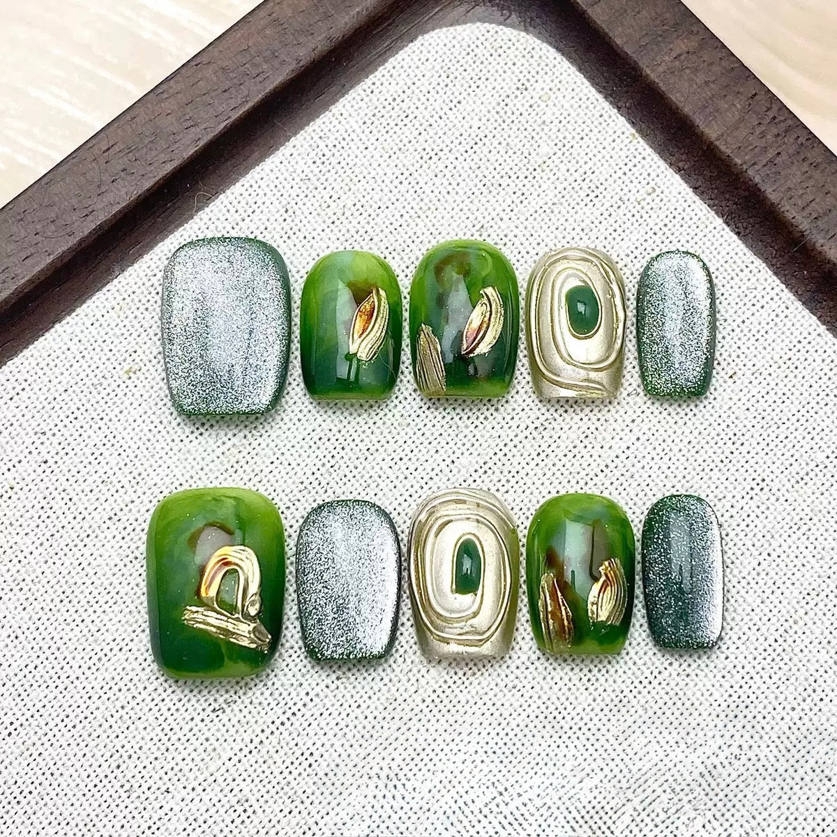 Green Wonderland - Fairy Chic Handmade Press On Nails