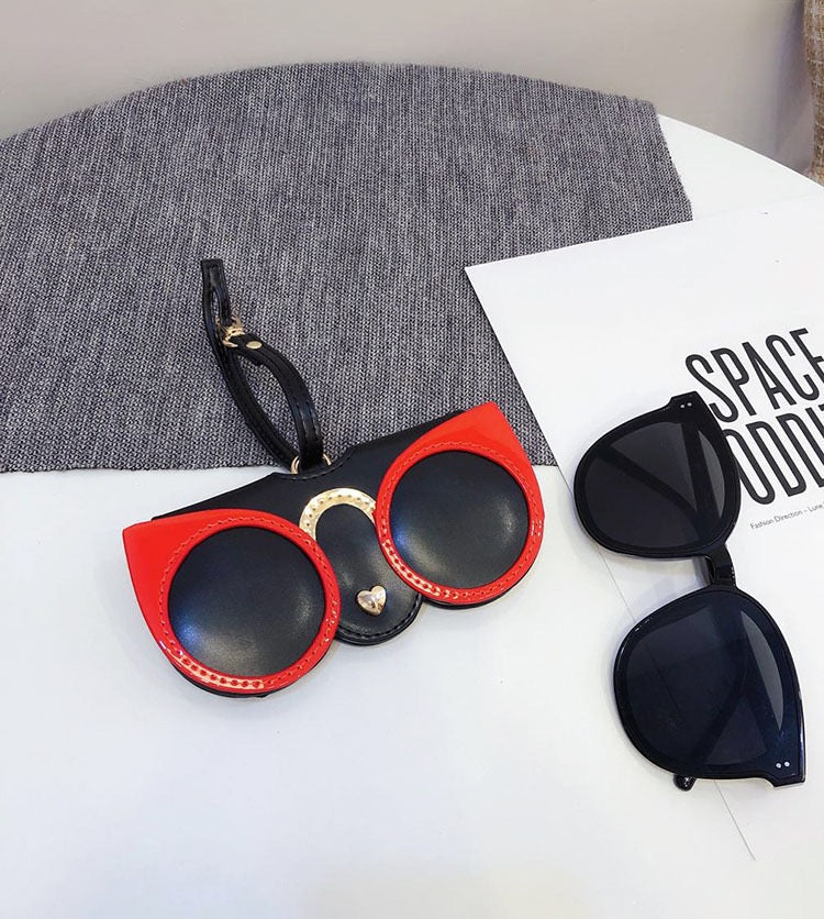 Cute stylishly portable Sunglasses Pouch Bag charm