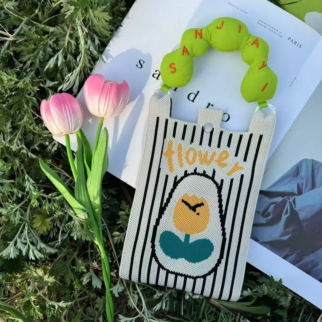 Kawaii Handle - Knit Crossbody Phone Bag