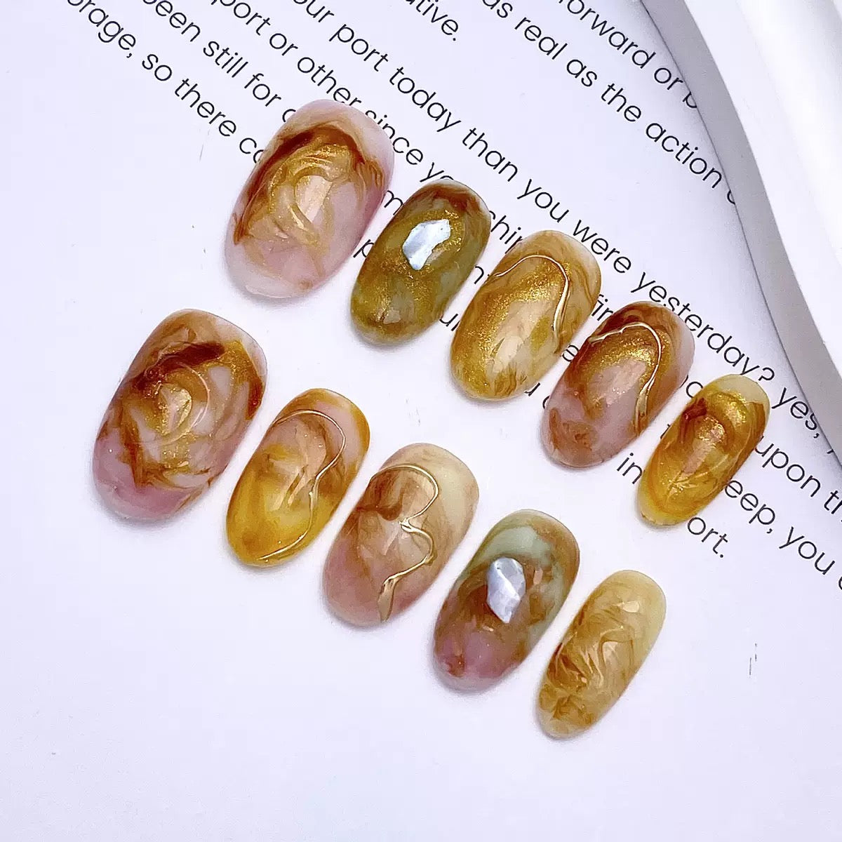 Gold Stone - Fairy Chic Handmade Press On Nails