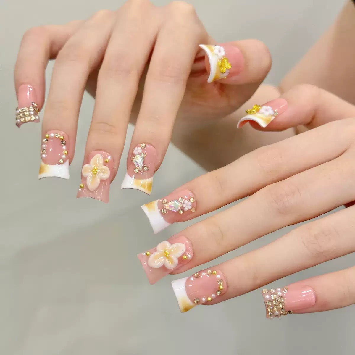 Golden Flower - Duck Shape Handmade Press On Nails