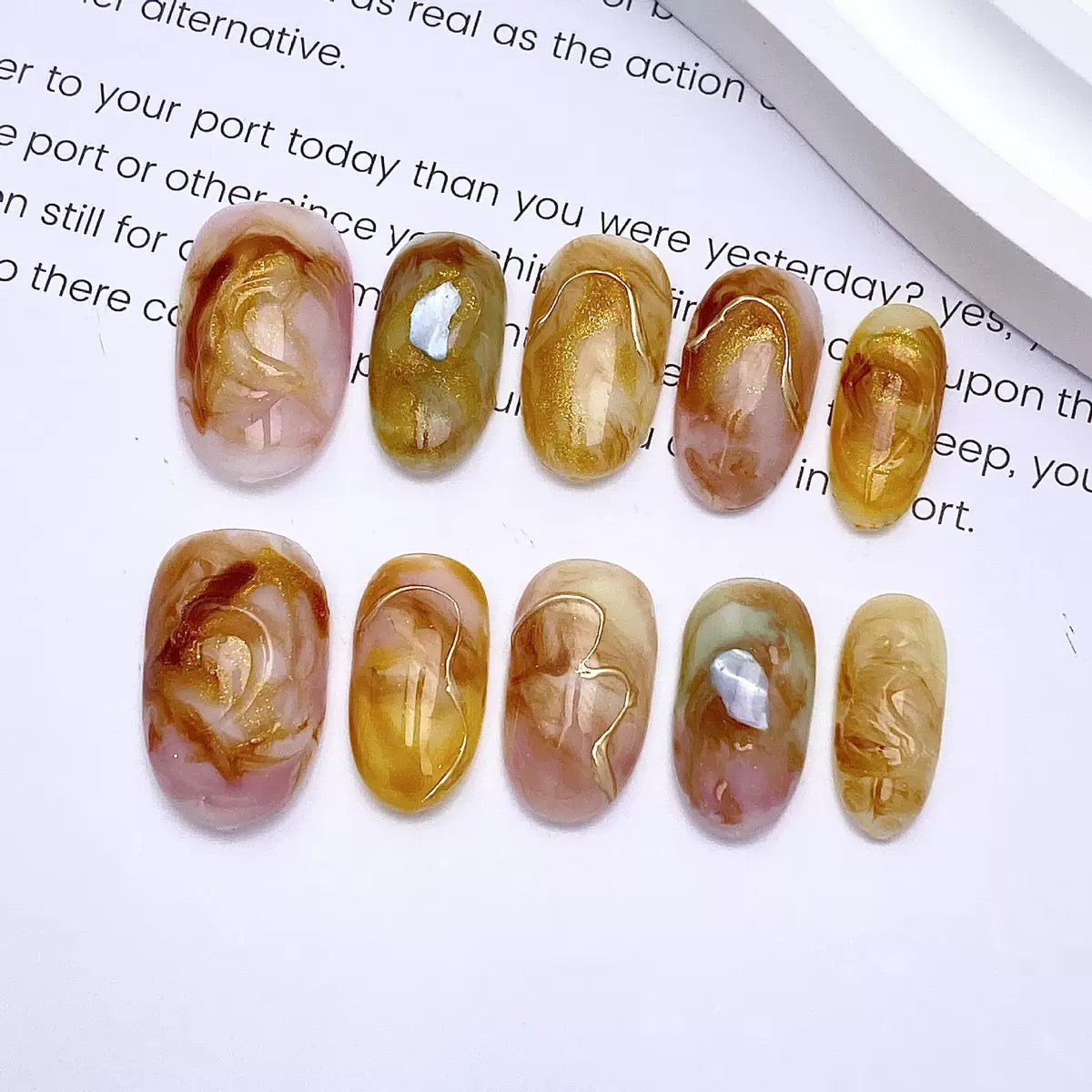 Gold Stone - Fairy Chic Handmade Press On Nails