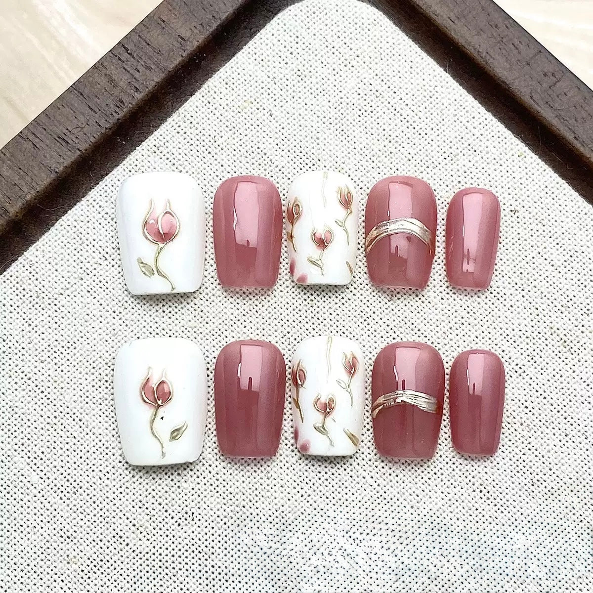 Blushing Roses - Fairy Chic Handmade Press On Nails