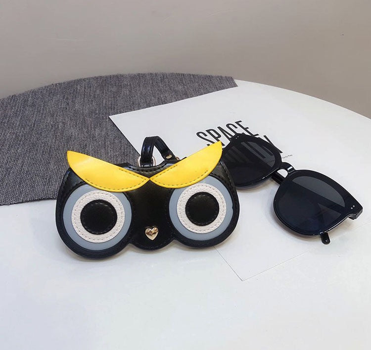 Cute stylishly portable Sunglasses Pouch Bag charm
