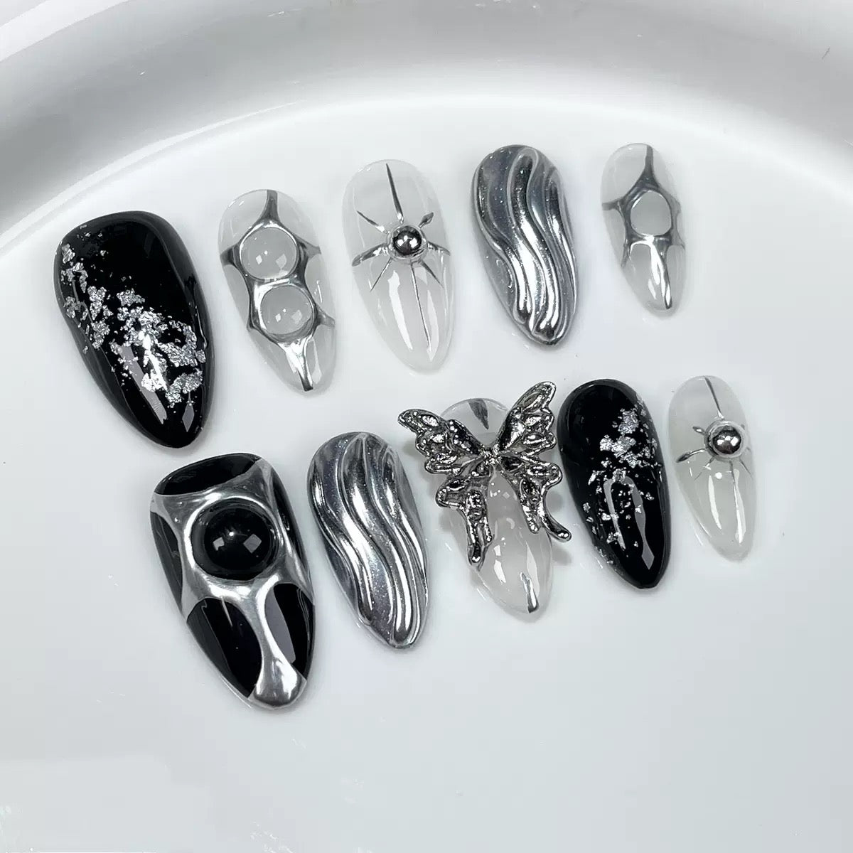 Y2KBlack N White  - Handmade Press On Nails