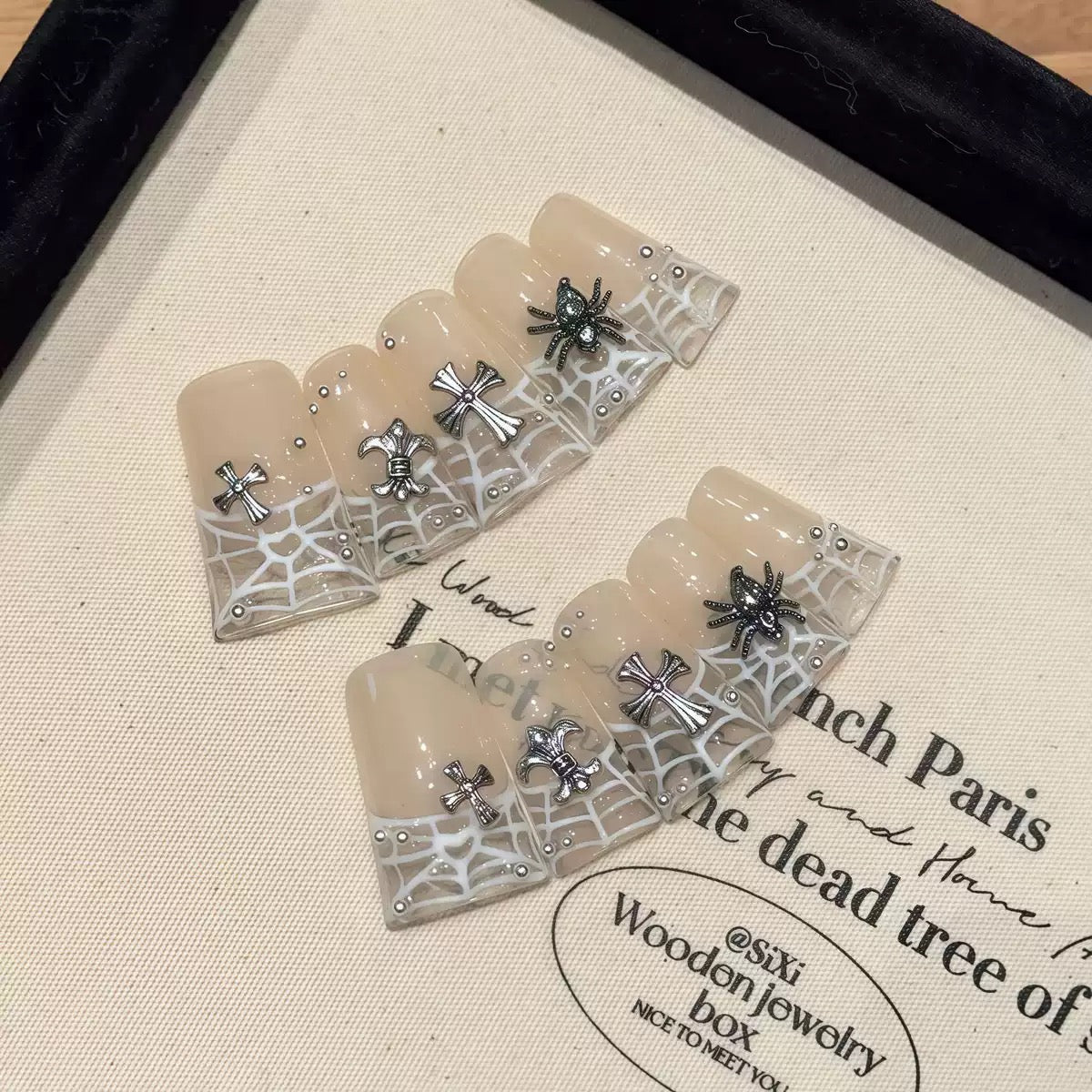 Halloween Spider French - Duck Shape Handmade Press On Nails